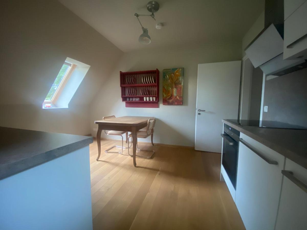 Copper Beech Place Ахим Экстерьер фото
