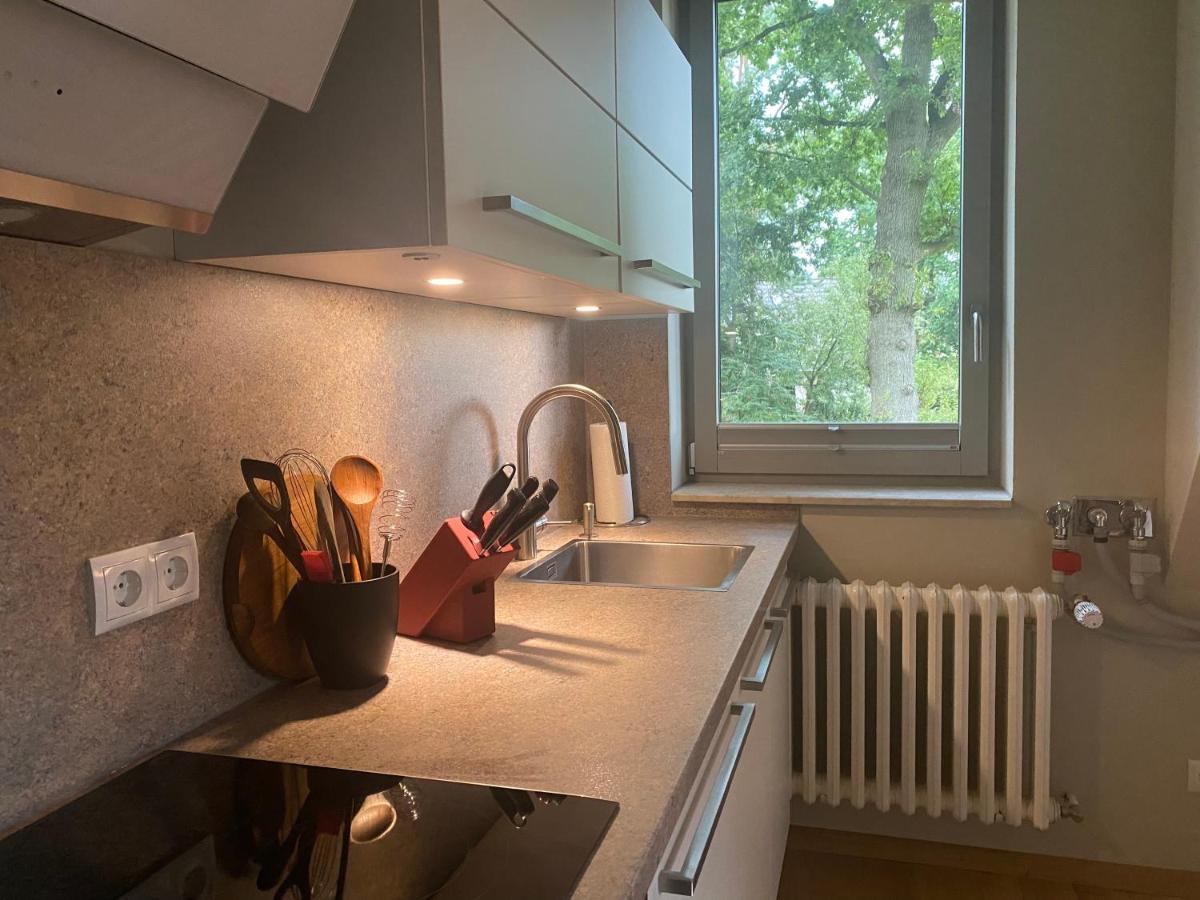 Copper Beech Place Ахим Экстерьер фото