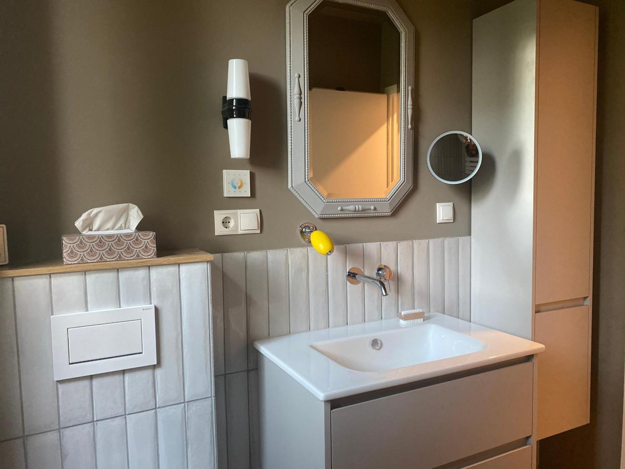 Copper Beech Place Ахим Экстерьер фото