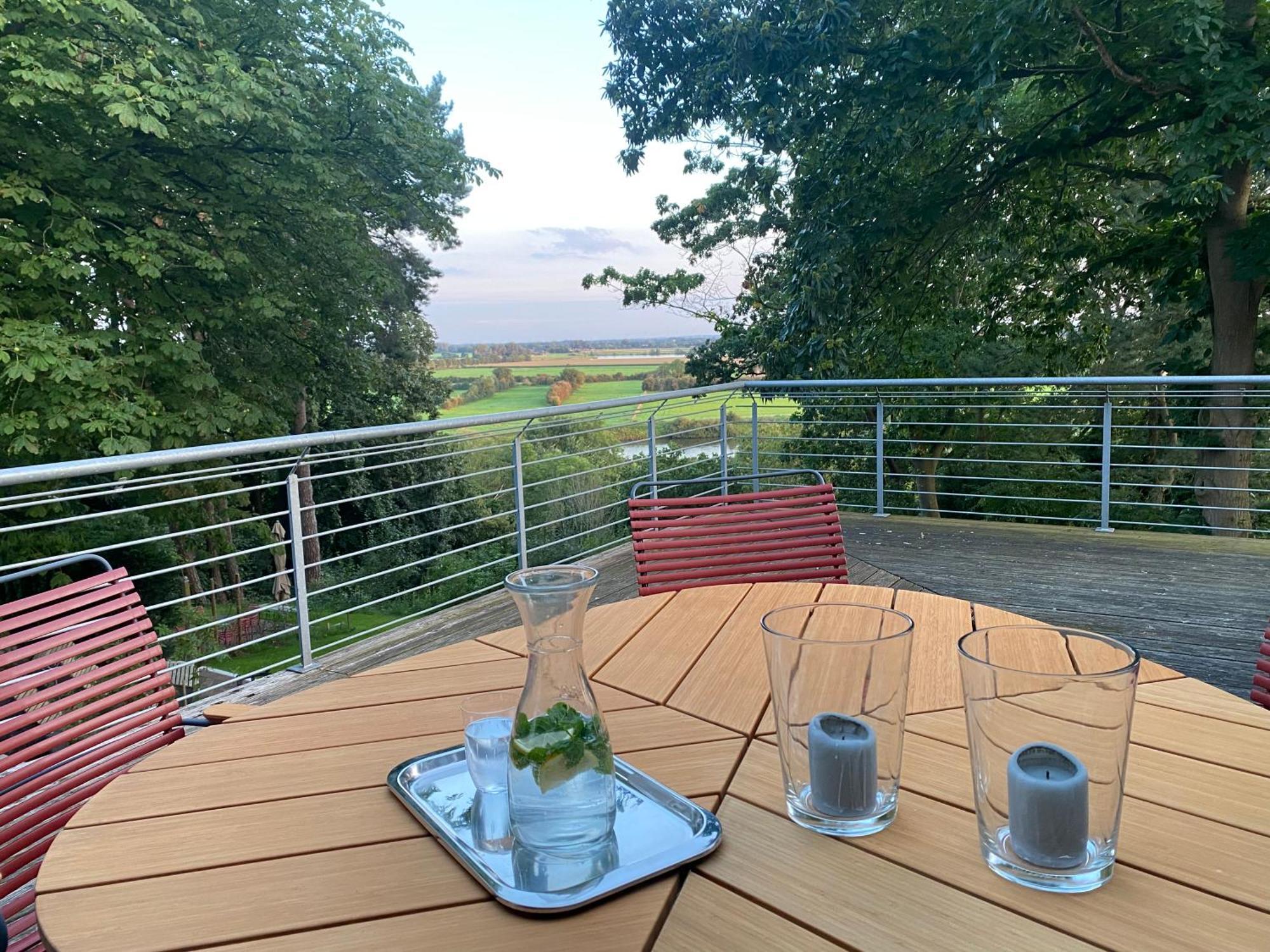 Copper Beech Place Ахим Экстерьер фото
